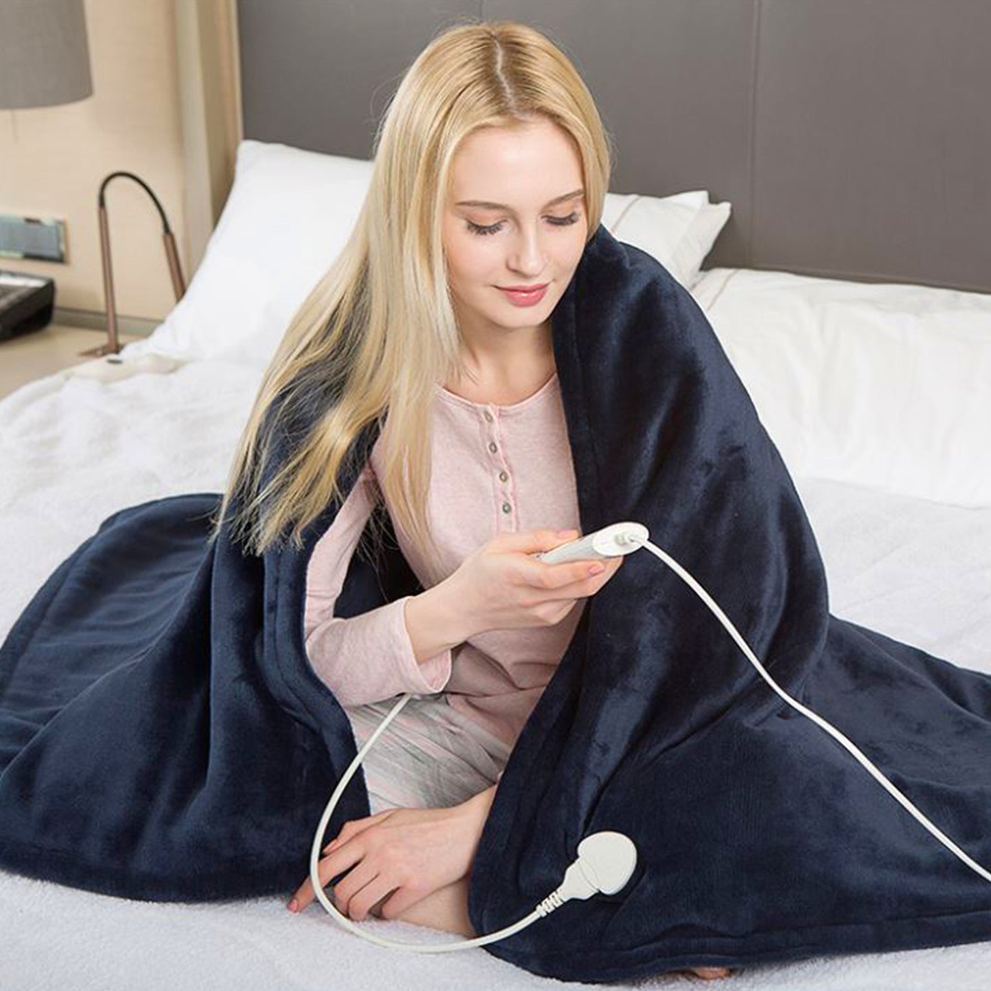 SUNAID Electric Heated Throw Blanket Fleece with Controller, 50" x 60" , 4 Hours Auto Shut-Off, Fast Warming, Full-Body Comfort, Luxuriously Soft, Machine Washable (Navy)